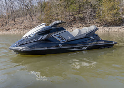 BOATZON | Yamaha Waverunners FX CR SVHO  BlackWhite 2017