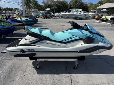 BOATZON | Yamaha WaveRunners FX Cruiser HO 2025