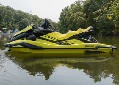 BOATZON | Yamaha WaveRunners FX CRUISER HO WAUDIO LIME YELLOW 2022