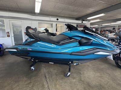 BOATZON | Yamaha WaveRunners FX Cruiser SVHO 2026