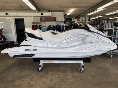 BOATZON | Yamaha WaveRunners FX Cruiser SVHO 2026