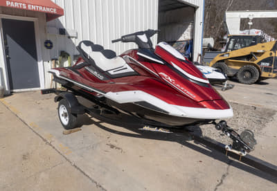 BOATZON | Yamaha Waverunners FX LIMITED SVHO DEEP RED 2019