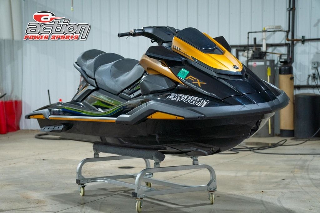 Yamaha SF-700 Mod. P-90系 ゴールドハードウエア等 Used Yamaha FX Limited SVHO with Audio System 2024 for sale in