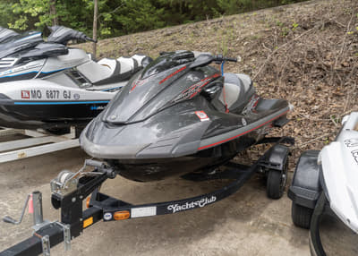 BOATZON | Yamaha WaveRunners FZR  Carbon 2012
