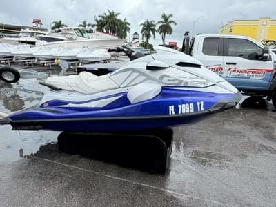 BOATZON | Yamaha WaveRunners GP SVHO 2025