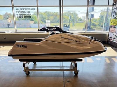 BOATZON | Yamaha WaveRunners SuperJet 2025
