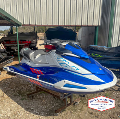 BOATZON | Yamaha WaveRunners VX Cruiser 2022