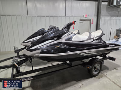 BOATZON | Yamaha WaveRunners VX Cruiser HO 2016