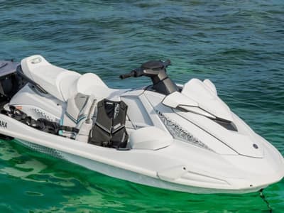 BOATZON | Yamaha WaveRunners VX Cruiser HO 2027