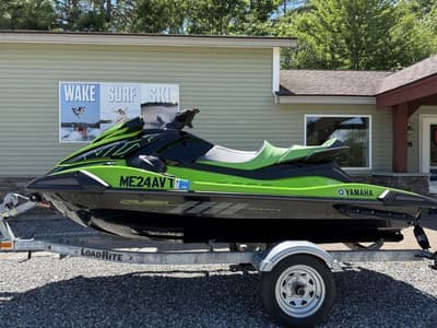 BOATZON | Yamaha WaveRunners VX Cruiser HO with Audio 2021