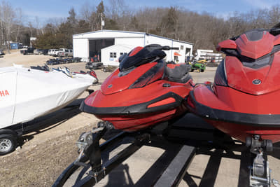 BOATZON | Yamaha Waverunners VX DELUXETORCH RED 2025