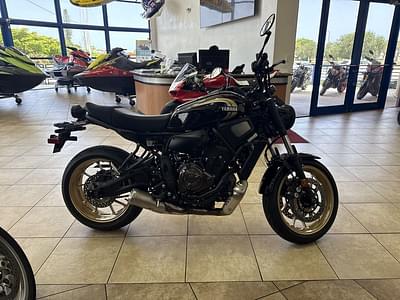 BOATZON | Yamaha XSR700 2024