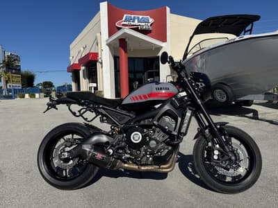 BOATZON | Yamaha XSR900 Abarth 2016