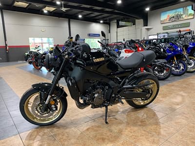 BOATZON | Yamaha XSR900  Raven 2026