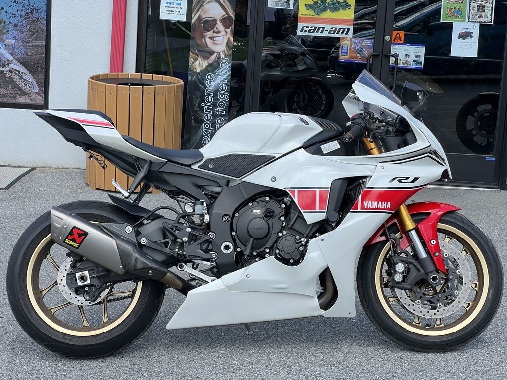 2022 Yamaha YZFR1 World GP 60th Anniversary Edition - Sold Boat