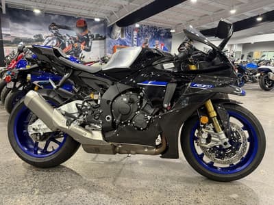 BOATZON | Yamaha YZFR1M 2025