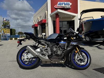 BOATZON | Yamaha YZFR1M 2026
