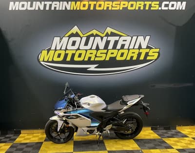 BOATZON | Yamaha YZFR3 2025