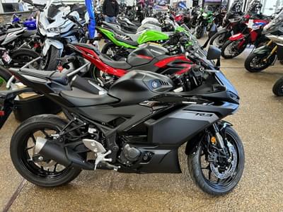 BOATZON | Yamaha YZFR3 2025