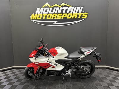 BOATZON | Yamaha YZFR3 70th Anniversary Edition 2026