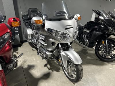 BOATZON | 2007 Honda GOLDWING Premium Audio  Metallic Silver