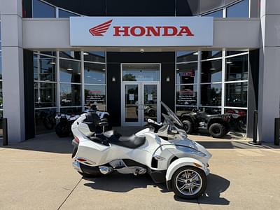 BOATZON | 2012 CanAm Spyder RT  SM5