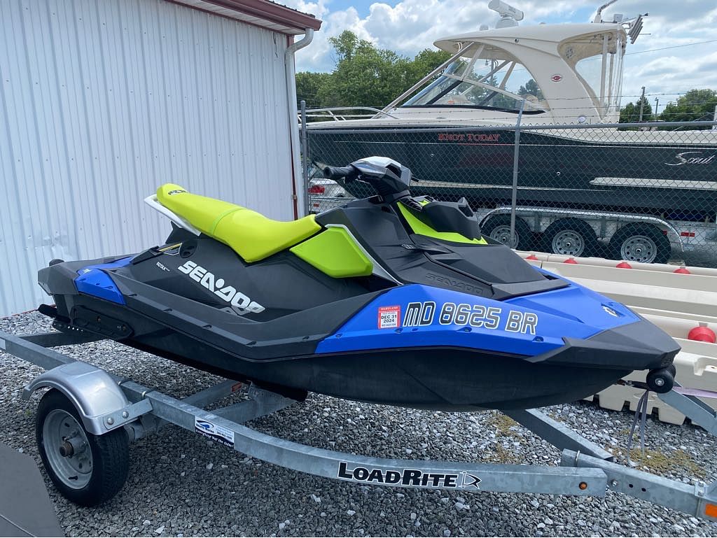 SEADOO SPARK 3UP '14 OEM LH SPONSON Used [S414-037] | eBay
