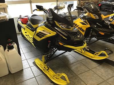 BOATZON | 2021 SkiDoo Renegade XRS 900 ACE Turbo  YellowBlack