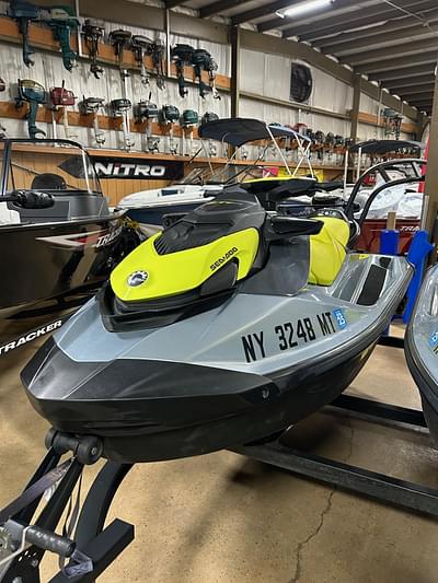 BOATZON | 2022 SeaDoo GTI SE 170 With iBR