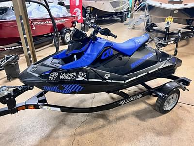 BOATZON | 2022 SeaDoo SPARK TRIXX 2 UP 90 With iBR and Audio