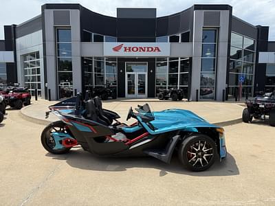 BOATZON | 2022 Slingshot Slingshot R  Pacific Teal Fade AUTODRIVE