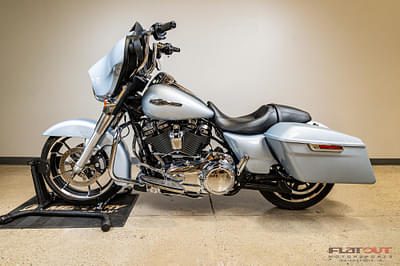 BOATZON | 2023 HarleyDavidson STREET GLIDE 107