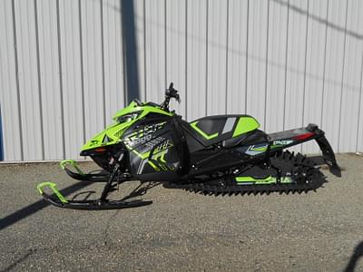 BOATZON | 2024 Arctic Cat Riot X 8000 146260 PBE BlackMedium Green