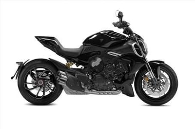 BOATZON | 2024 Ducati Diavel V4  Black