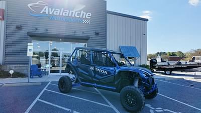 BOATZON | 2024 Honda Talon 1000R4 FOX LIVEVALVE BOATZON | 2024 Honda Talon 1000R4 FOX LIVEVALVE