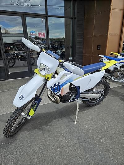 BOATZON | 2024 Husqvarna Motorcycles TE 300