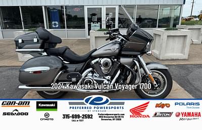 BOATZON | 2024 Kawasaki Vulcan Voyager 1700 Metallic Graphite Gray  Metallic Carbon Gray