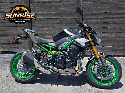 BOATZON | 2025 Kawasaki Z900 SE ABS