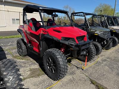 BOATZON | 2025 Polaris GENERAL XP 1000 Ultimate Indy Red
