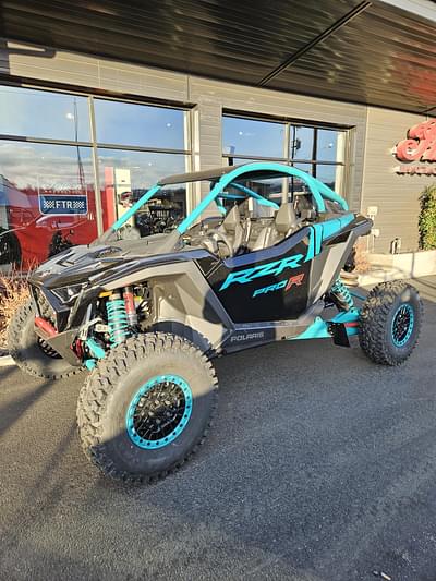 BOATZON | 2025 Polaris RZR PRO R ULT  BLACK CRYSTAL  RAD GREEN Ultimate