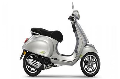 BOATZON | 2025 Vespa Primavera Red 50