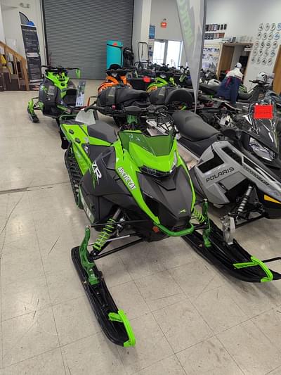 BOATZON | Arctic Cat® ZR 858 137 ATAC ES US AGM 125 2025