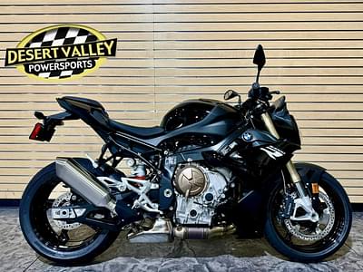 BOATZON | BMW S 1000 R Black Storm Metallic 2024