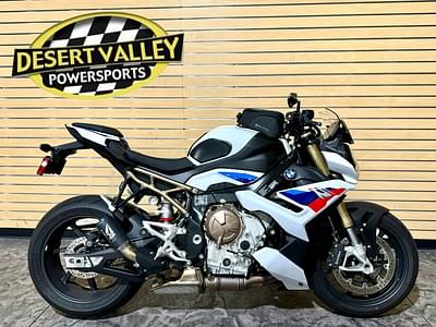 BOATZON | BMW S 1000 R Light White  M Motorsport 2023