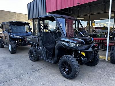 BOATZON | Can-Am® Defender DPS HD9 Stealth Black 2025