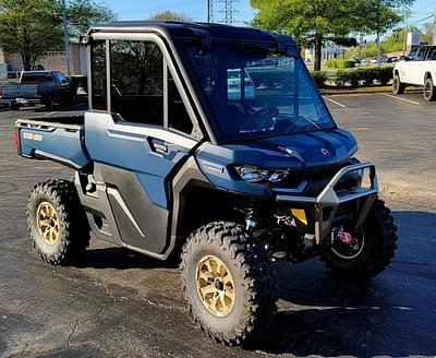 BOATZON | Can-Am® Defender Limited HD10 2025
