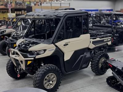 BOATZON | Can-Am® Defender Limited HD10 Desert Tan  Stealth Black 2025