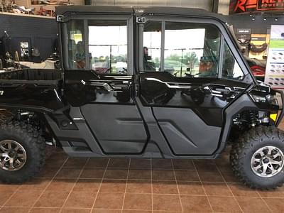 BOATZON | Can-Am® Defender MAX Lone Star Cab HD10 2024