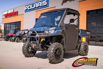 BOATZON | Can-Am® Defender XT HD10 2025