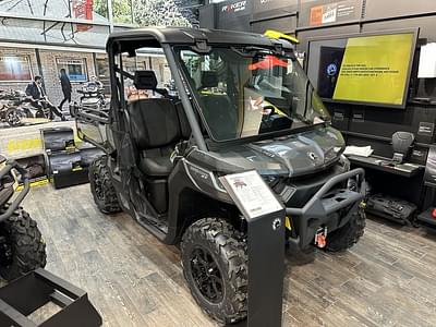 BOATZON | Can-Am® Defender XT HD7 2024